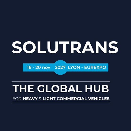 SOLUTRANS logo avec signature de marque anglaise